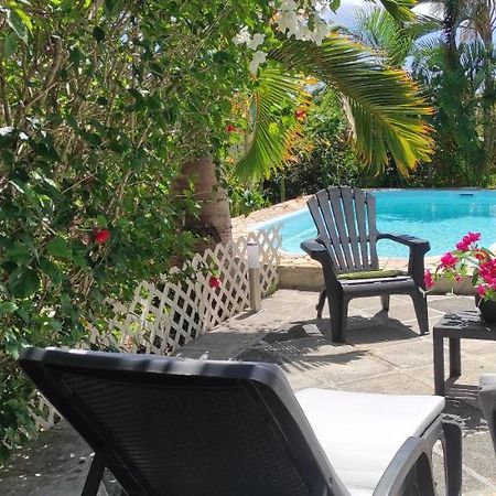 Bungalow Tout Confort Avec Piscine Partagee A 5 Mn De La Mer 생프랑수아 외부 사진